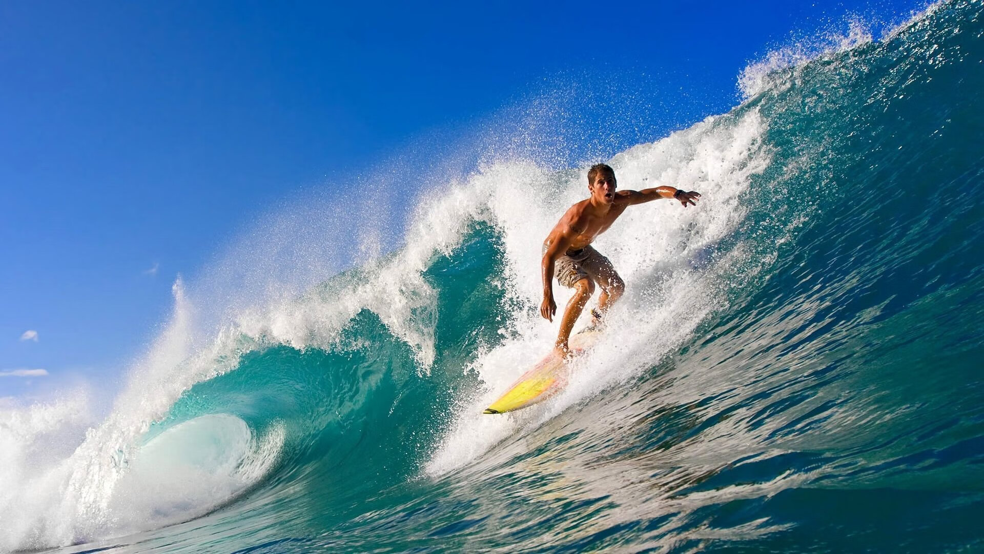 _湖人队迎来士气高涨的精彩表现_，湖人实力再次增强